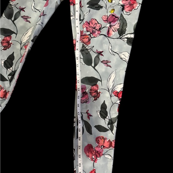 Athleta Elation Printed Floral High-Rise Leggings | Size Large - Picture 5 of 8